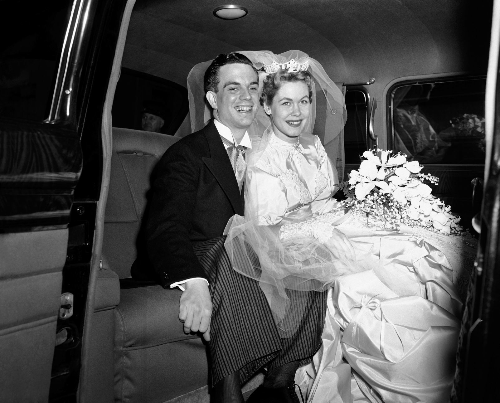 1954: Elizabeth Montgomery and Frederic Gallitan Cammann